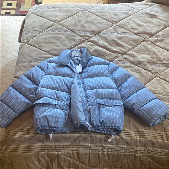 WeWoreWhat Blue Puffer Jacket Quilted Cropped